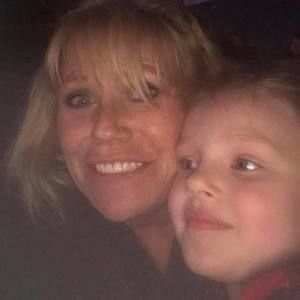 Meet your Posher, Carrie